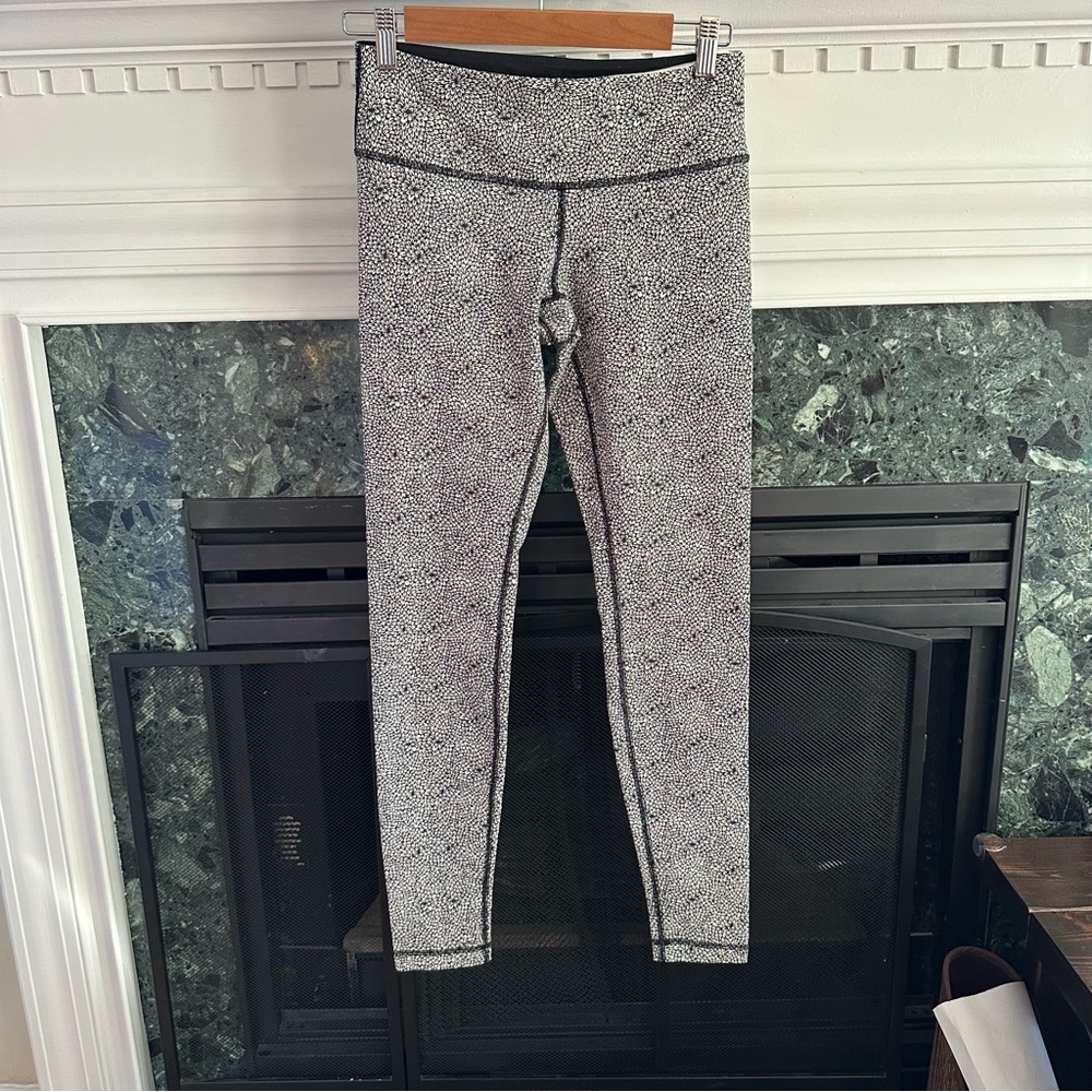 Lululemon Wunder Under Pant Plush Petal Deep Coal Ghost size 6